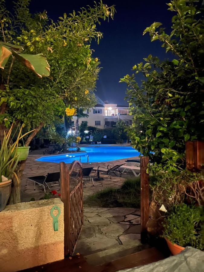Rachel Suite By The Pool Paphos Ngoại thất bức ảnh