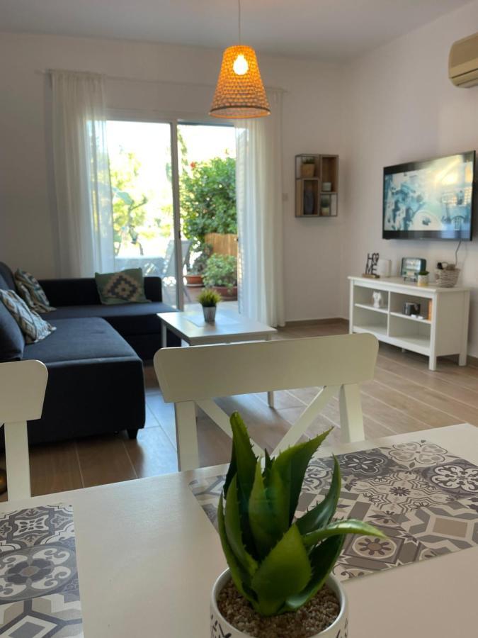 Rachel Suite By The Pool Paphos Ngoại thất bức ảnh