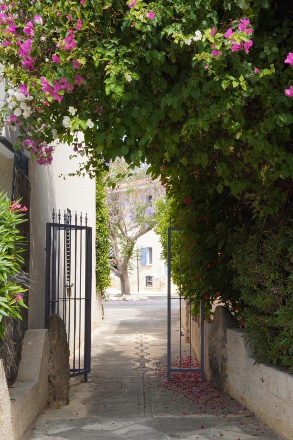 Rachel Suite By The Pool Paphos Ngoại thất bức ảnh